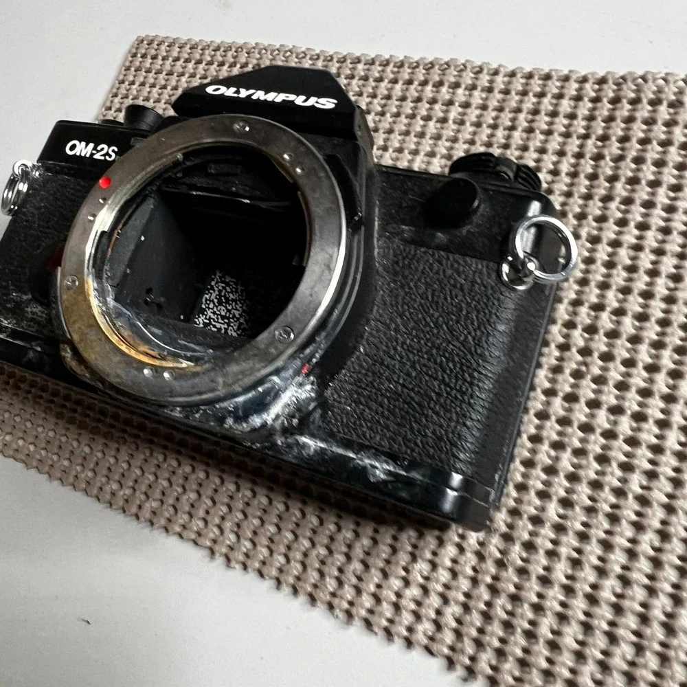 Olympus OM-2S Program 35mm SLR Film Camera Body Black For Parts Repair